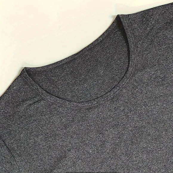 Jem TSHIRT - Picture 4 of 4